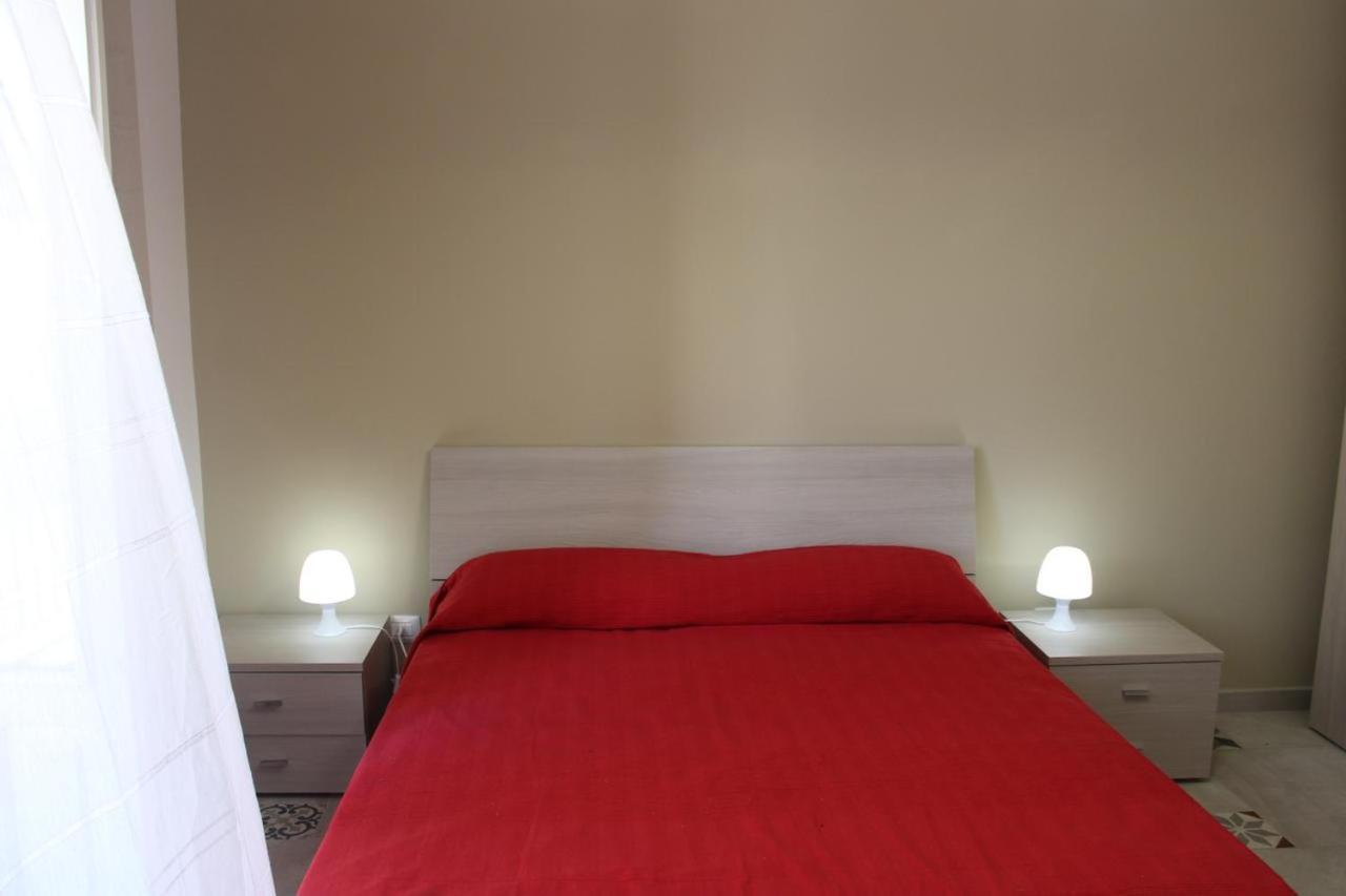 La Stanza Vicino Al Mare , Una Camera Da Letto E Bagno Con Balcone Vista Mare Daire Balestrate Dış mekan fotoğraf