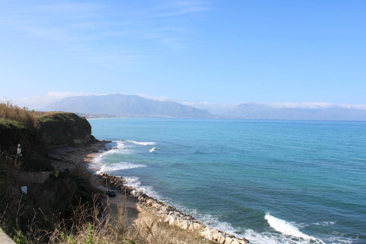 La Stanza Vicino Al Mare , Una Camera Da Letto E Bagno Con Balcone Vista Mare Daire Balestrate Dış mekan fotoğraf