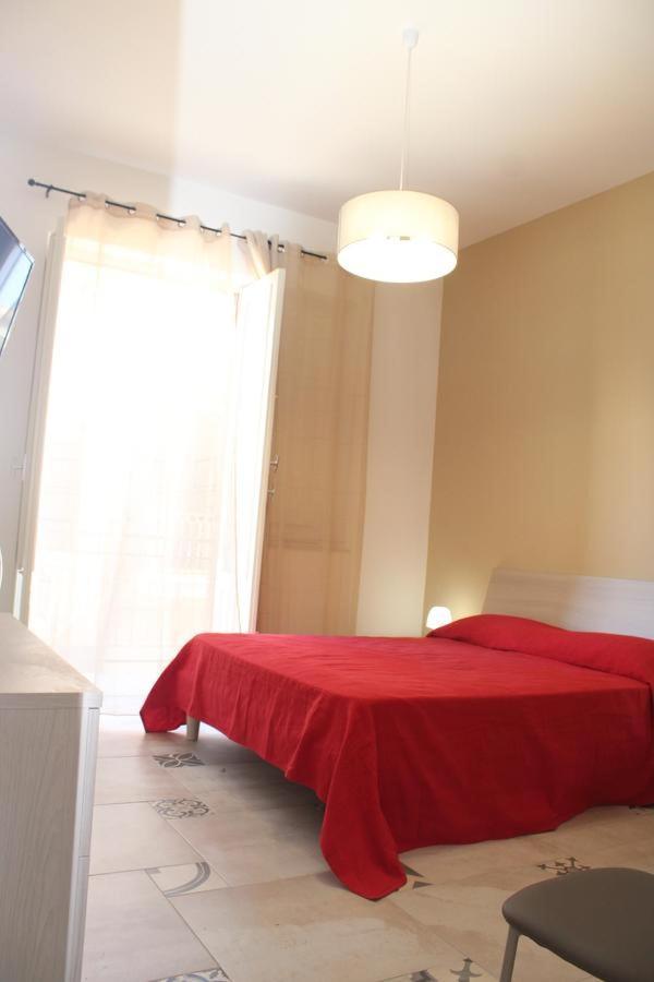 La Stanza Vicino Al Mare , Una Camera Da Letto E Bagno Con Balcone Vista Mare Daire Balestrate Dış mekan fotoğraf